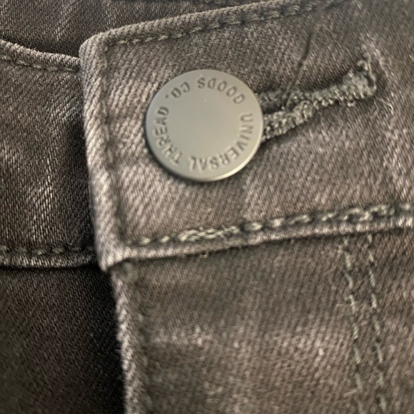 Universal Thread Black Skinny Jeans Modern Fit - Picture 4 of 14